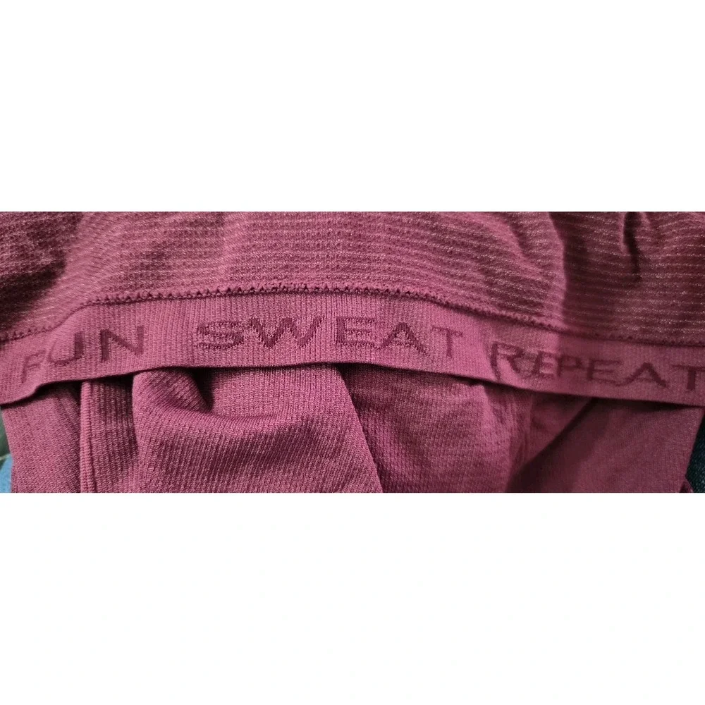 Lululemon Swiftly Tech Long Sleeve Size 4 Burgundy Rose Floral Jacquard Running